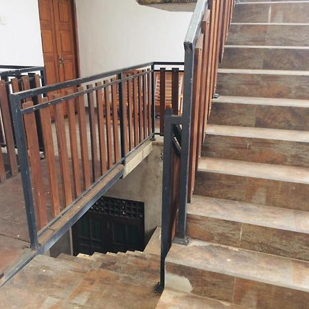 Ambel Homestay Anurâdhapura Extérieur photo