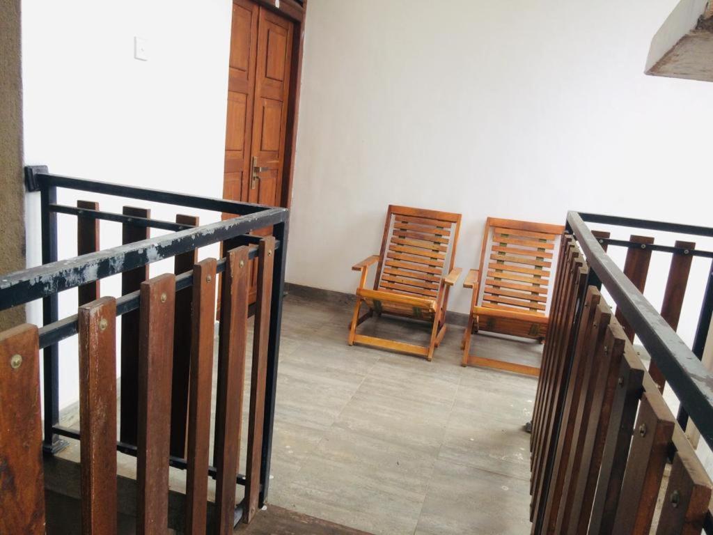 Ambel Homestay Anurâdhapura Extérieur photo