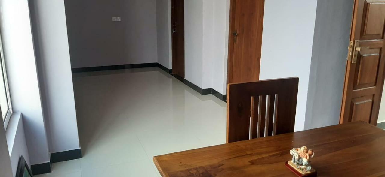 Ambel Homestay Anurâdhapura Extérieur photo