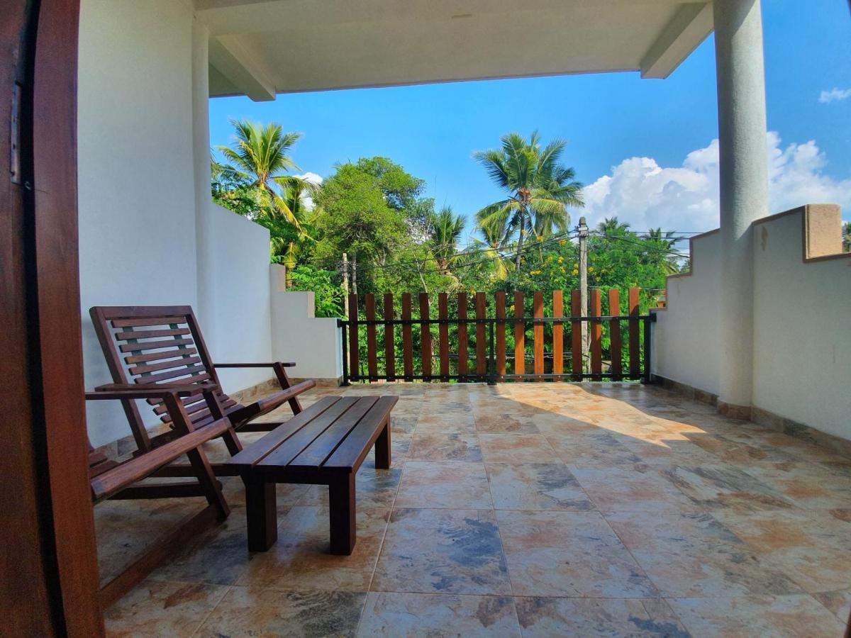 Ambel Homestay Anurâdhapura Extérieur photo