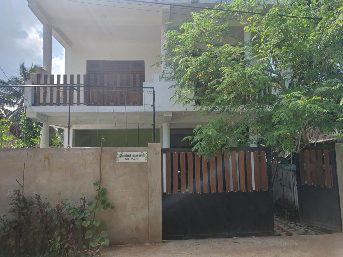 Ambel Homestay Anurâdhapura Extérieur photo